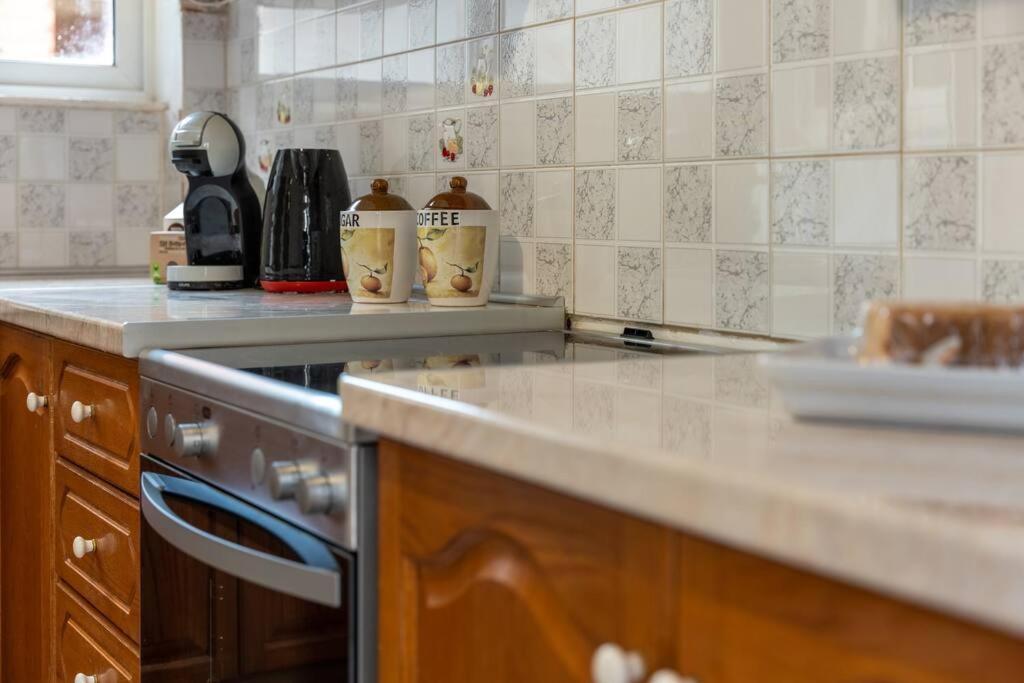 Billiard Home Каламата Экстерьер фото